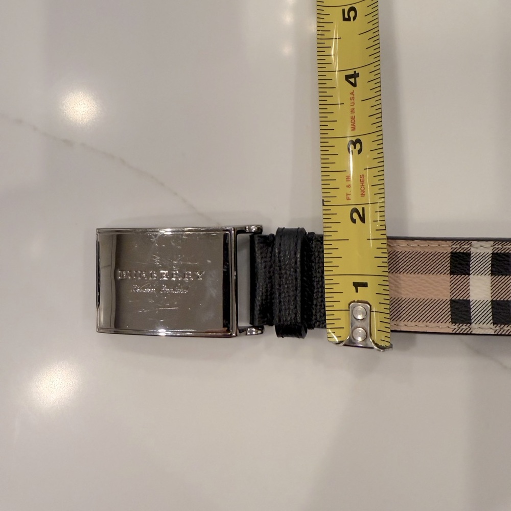 Burberry Nova Check belt like new. Few minor scuffs on buckle. - Picture 6 of 6